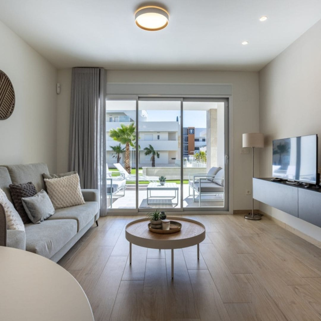 Baie coulissante 2 ou 3 vantaux : comment faire le bon choix ?