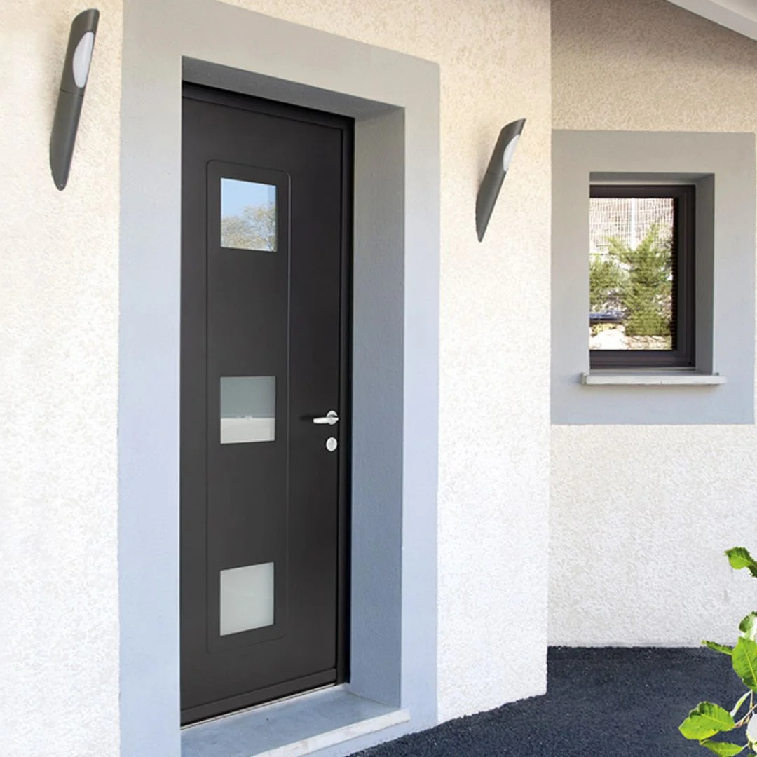 Porte d'entrée acier vitrée